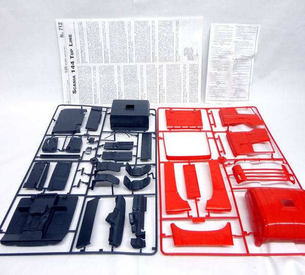 綾瀬)ITALERI スキャニア144 トップライン