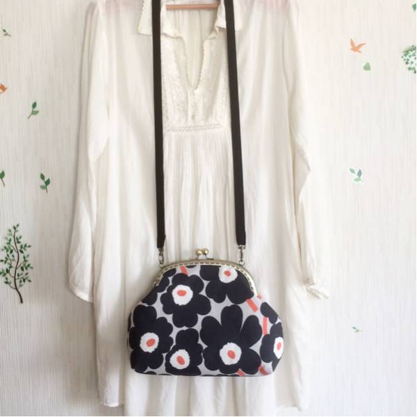 ハンドメイド マリメッコ 斜めがけがま口バッグ(2016秋新色)C