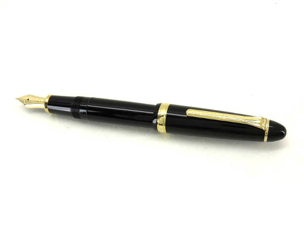 1円 美品 セーラー ペン先14K 万年筆 黒×金色 BP079 万年筆 事務、店舗
