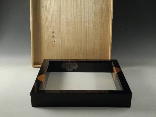 ◇伯◇細川 司光 造 金蒔絵 菊桐 木製 炉縁 茶道具 共箱 81as46 【公式