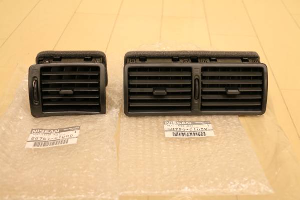 R32スカイライン 日産純正 エアコン吹出し口左右セット　新品