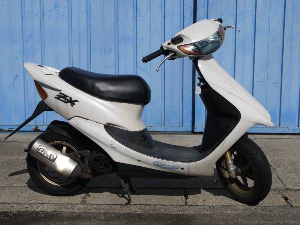 ☆ホンダ、ライブディオZX50，エンジン始動OK，部品取り用，書付き HO