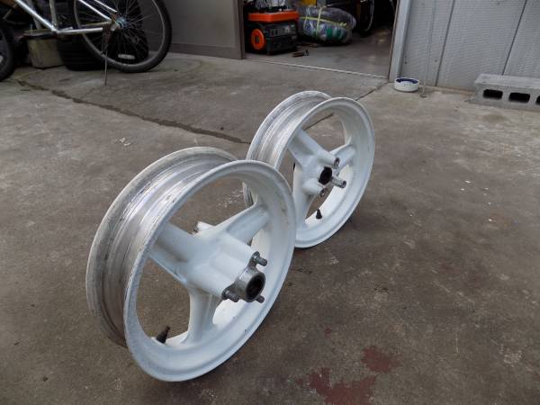 ホンダNSR50 純正ホイール前後セット。 ホンダ NSR50用ホイールセット
