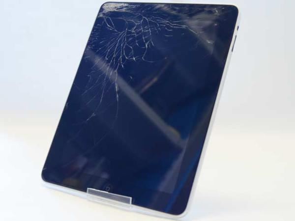 Apple 初代iPad 32GB MB293J Wi-Fiモデル シルバー 充電ケーブル付き