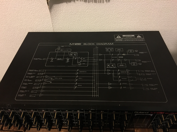 Roland M-12E 12chミキサー 日本製 MIXER エフェクト Roland M-12E