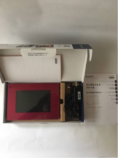 新品 SONY S-Frame デジタルフォトフレーム DPF-D720 レッド
