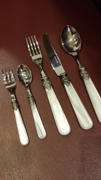 サラグレース　フレンチ　カトラリー　４人分セット　新品　格安