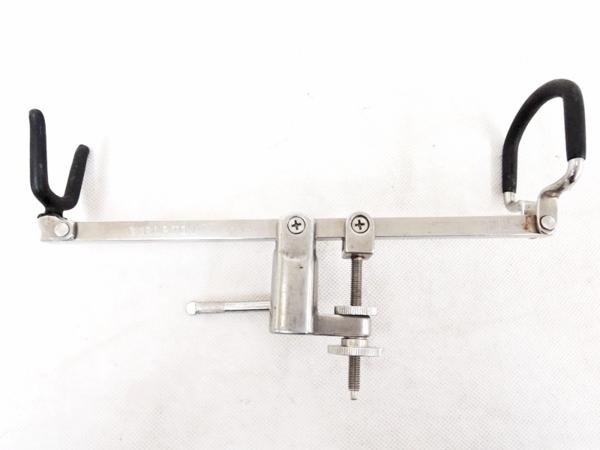 ① Daiwa ダイワ ピトン ジャイロピトン 竿受け 釣具 7静24