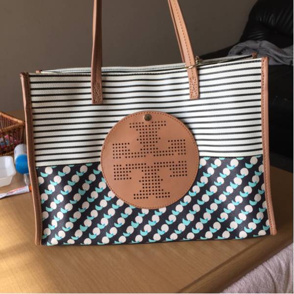 トリーバーチ トートバッグ
