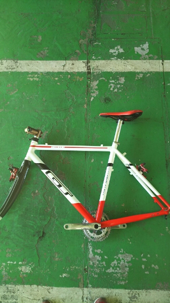 GTシクロクロス フレーム(クランク付き)_1