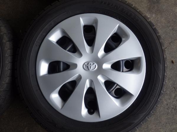 AB645【送料無料175/65R15】トヨタ純正 アクア等 スタッドレス 【公式