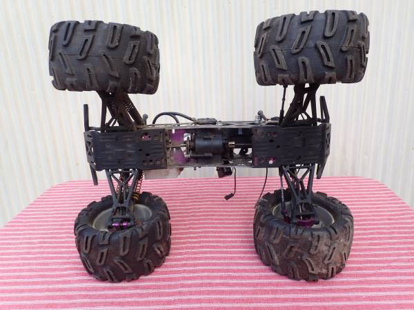 □HPI？サベージ系 エンジンRC ジャンク ホビーラジコン おもちゃ