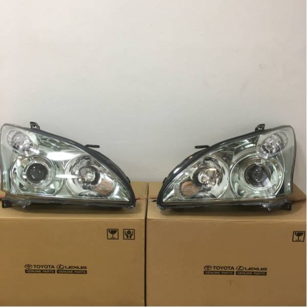 ハリアー30系 ヘッドライトユニット 左右 AFS 新品だけど訳あり
