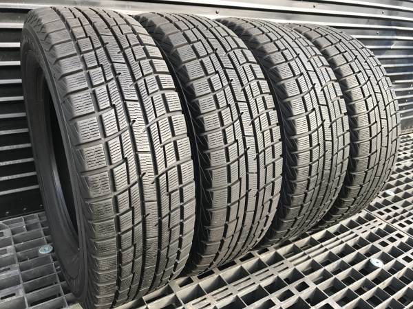N-400【送料無料】205/65R15 ice GUARD iG30 美品 2014年 9分UP