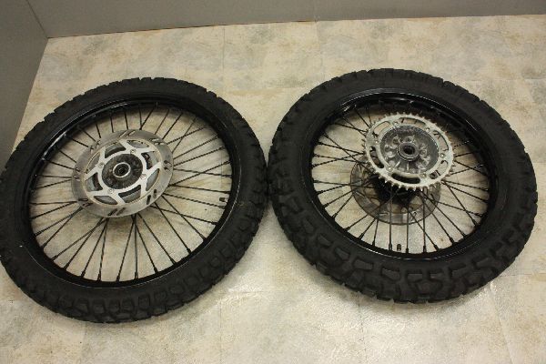 Dトラッカー LX250E KLX250 カワサキ 前後ホイールハブ ◇D51 - D 