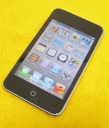iPod touch 第３世代 ６４ＧＢ 動作・バッテリー確認済み