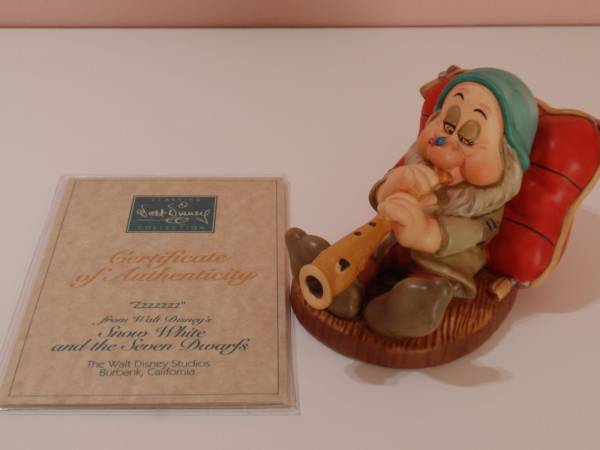中古 ★ WDCC ★ 白雪姫 七人の小人 スリーピー ねぼすけ ★ ④