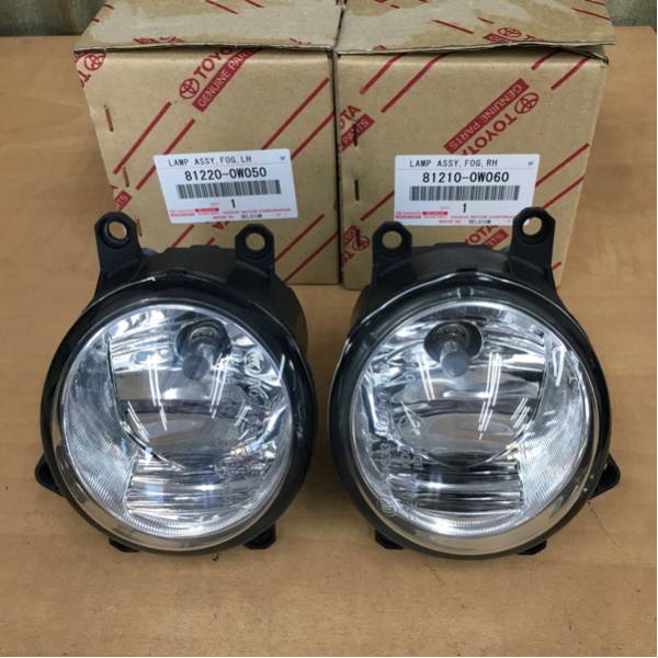 フォグ トヨタ アルファード20後期 等 純正 左右　中古