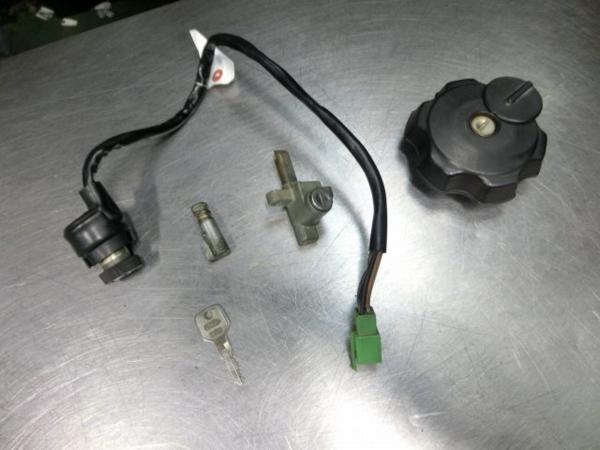 KSR-1 キー4点フルセット、タンクキャップ他☆KSR50，KSR80 A*i様