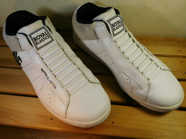 ROYAL ELASTICS スニーカー us9.5・27.5cm スリッポンタイプ 白