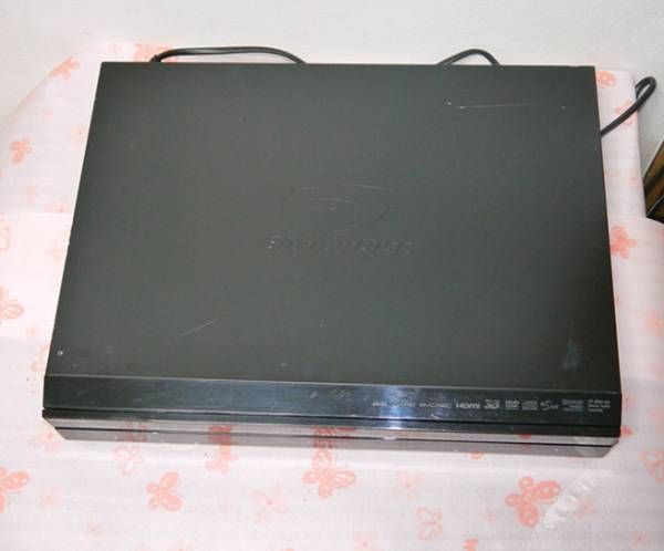 3D対応 TOSHIBA DBR-Z160 HDD/BDレコーダー 11年　ジャンク（05