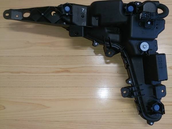 レクサス純正【ＬＸ570　ＬＥＤフォグランプ　右側】☆美品☆
