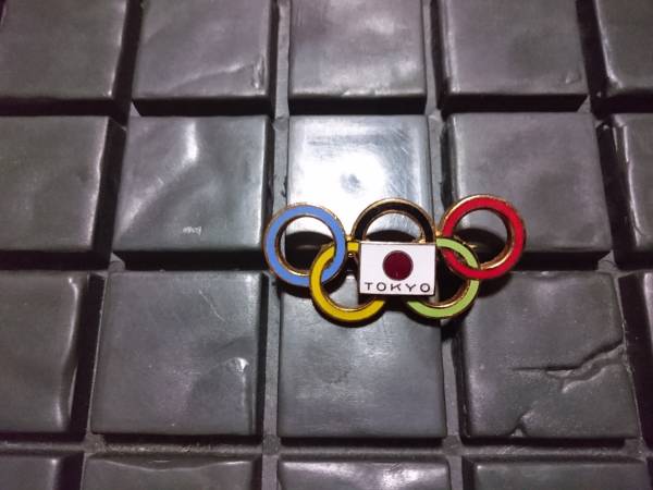 東京オリンピック 五輪 バッジ