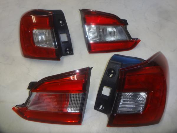 スバルVM系レヴォーグ純正テールランプ左右セット納車外し品