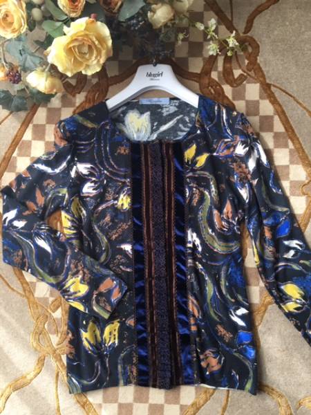 美品 Blumarine ラグジュアリー 洗練 フリル カーディガン 格上