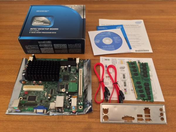 ★☆★Intel D510MO 4GBメモリ＆動画デコーダ付き★☆★