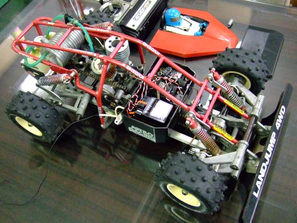 KYOSHO 京商 ランドジャンプ 4WD インテグラ 完成品（エンジン