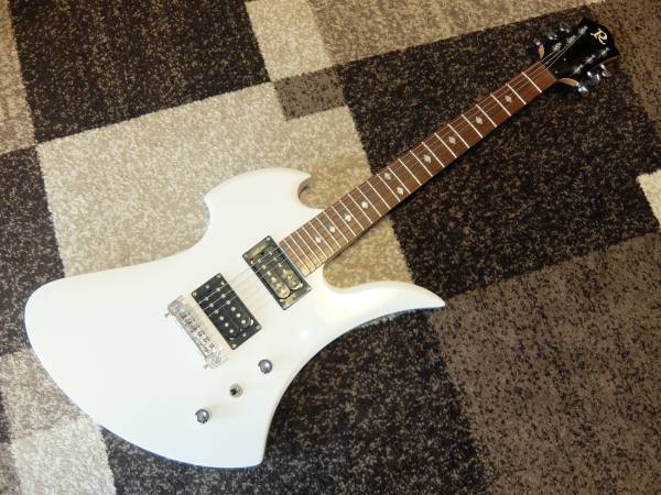 Mockingbird Rich ST B.C. - Floyd Rose Legacy with Electric Guitar