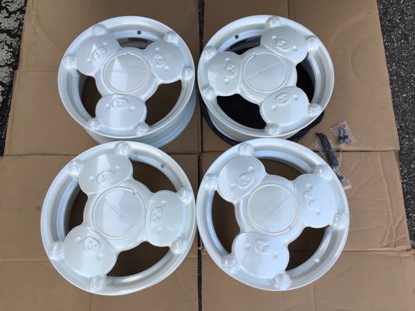 リラックマホイールWhite★14インチ4.5J★PCD100＋43　4本 新品