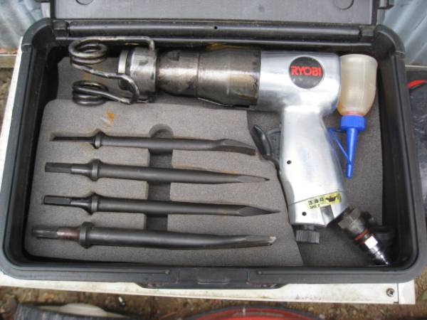 エアーはつり機（リョービRAK-60A）ケース付　動作確認済み