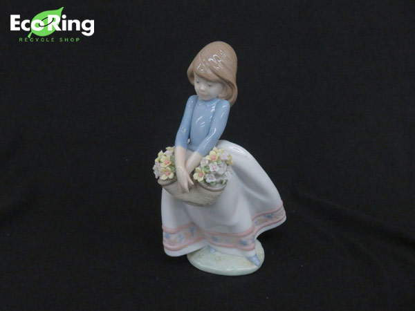 リヤドロ LLADRO フィギュリン 0 五月の花 5月の花 No.6871「天空の 