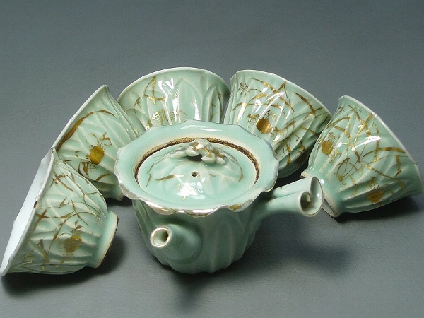 中国古美術　中国古陶磁器　明代　明朝 磁州窯　黒釉　四耳壺　高さ19.5cm 中国古美術 中国古陶磁器 明代 明朝 磁州窯 黒釉 四耳壺