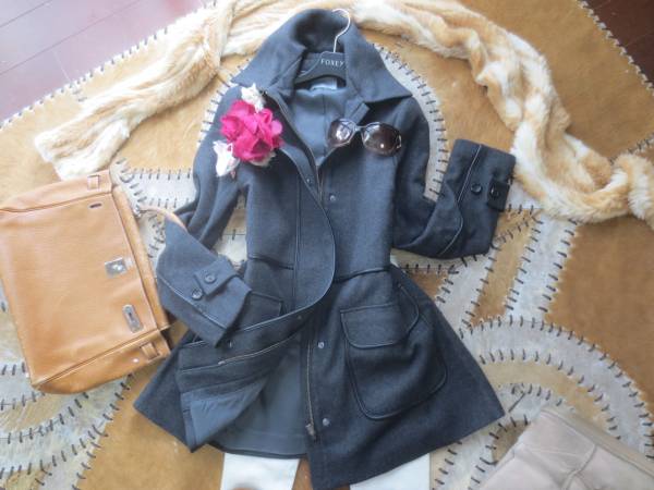 セオリーリュクス☆彡大人気可愛いAライン高級レザー襟使いトリミングもレザーの上質コートグレー素敵