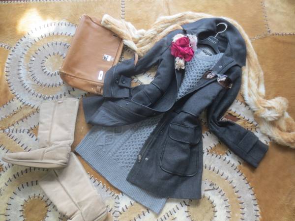 セオリーリュクス☆彡大人気可愛いAライン高級レザー襟使いトリミングもレザーの上質コートグレー素敵