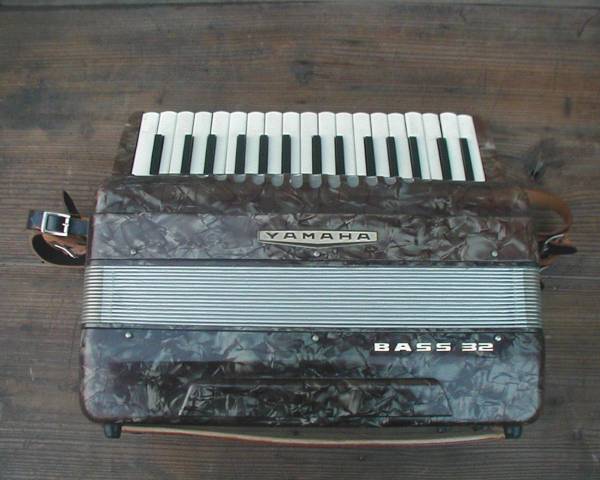 2026年最新Yahoo!オークション YAMAHAアコーディオンBASS32鍵盤楽器