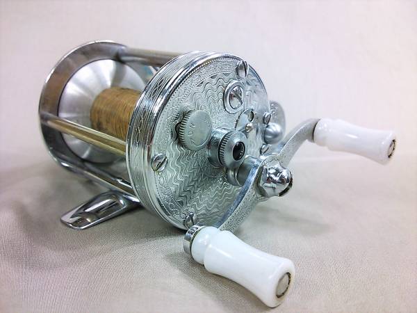 フルーガー サミット Pflueger Summit 1993L 美品 スポーツ、レジャー