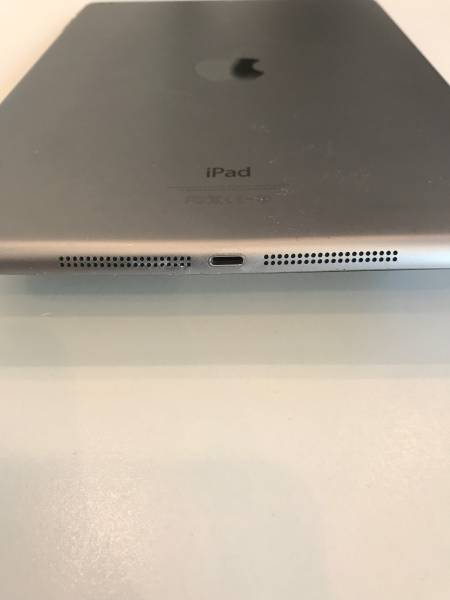 iPad Air Wi-Fi 16GB グレイ 中古 ジャンク 7