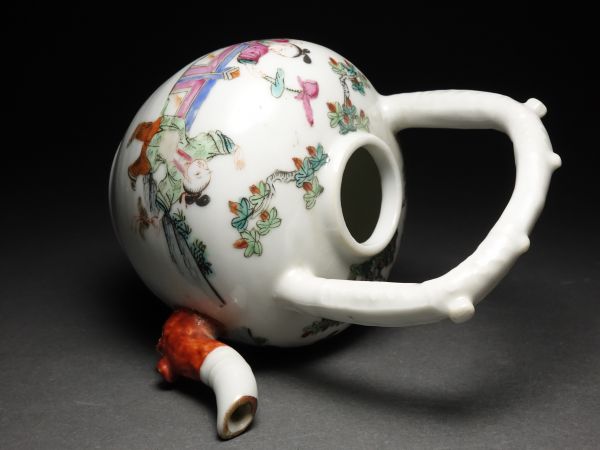 D330. 中国美術 蝋印有 色絵 人物文 水注 / 時代茶器煎茶道具古玩 D330. 中国美術 蝋印有 色絵 人物文 水注 / 時代茶器煎茶道具古玩