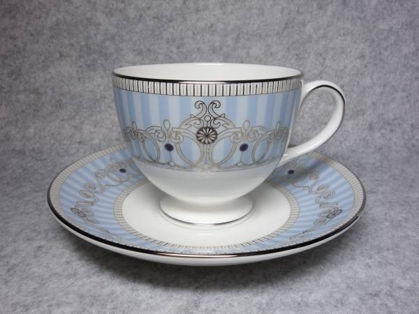 ウェッジウッド(Wedgwood) アレクサンドラ ティーカップ&ソーサー(リー)　C247 【Aランク】