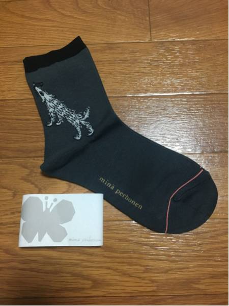 ＊mina perhonen＊ミナペルホネン＊wolf&flower 靴下 チャコール サイズ22-24cm＊
