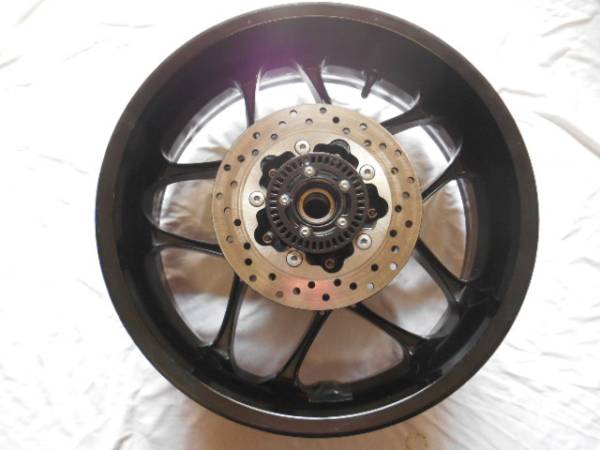 ヤマハYZF-R1用ノーマルリアホイール。 YAMAHA ヤマハ YZF-R1 純正リア