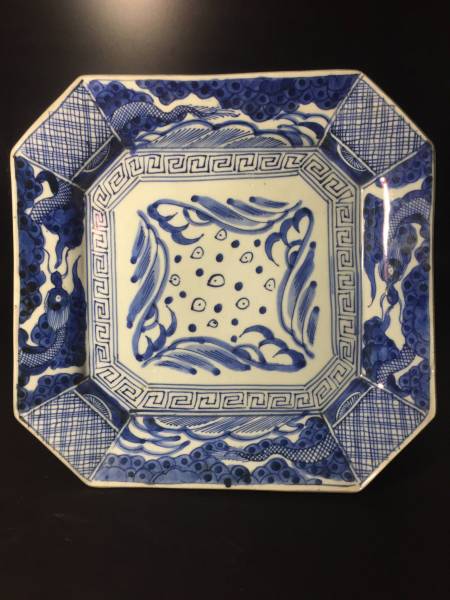 古伊万里 古染付 唐草模様 玩印 正方皿 雲龍図 陶磁器 初期伊万里 古玩 飾皿 江戸期 古美術品 和食器