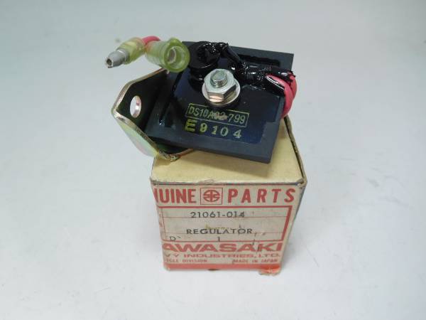 ☆マッハ H2 750SS レクチファイヤー レギュレーター 整流器 純正 当時 
