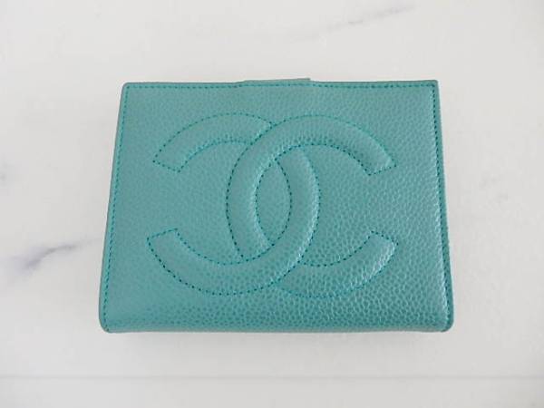 秋田道 極美品◇シャネル CHANEL キャビアスキン レザー 二つ折り財布 