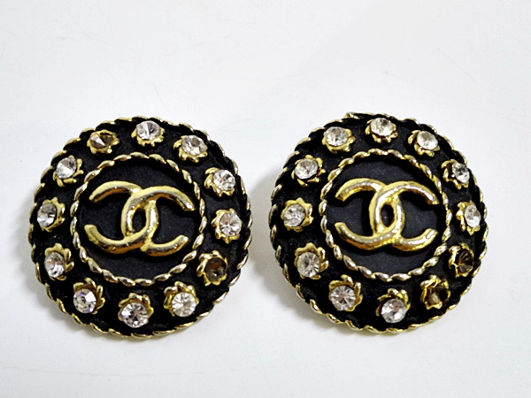 シャネル CHANEL カフスの通販 カフリンクスの人気アイテム メルカリ