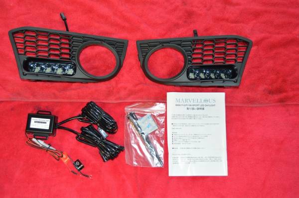 ★BMW　F10・F11（前期）　Mスポーツ専用　LED付インテーク　左右セット　新品未使用品☆